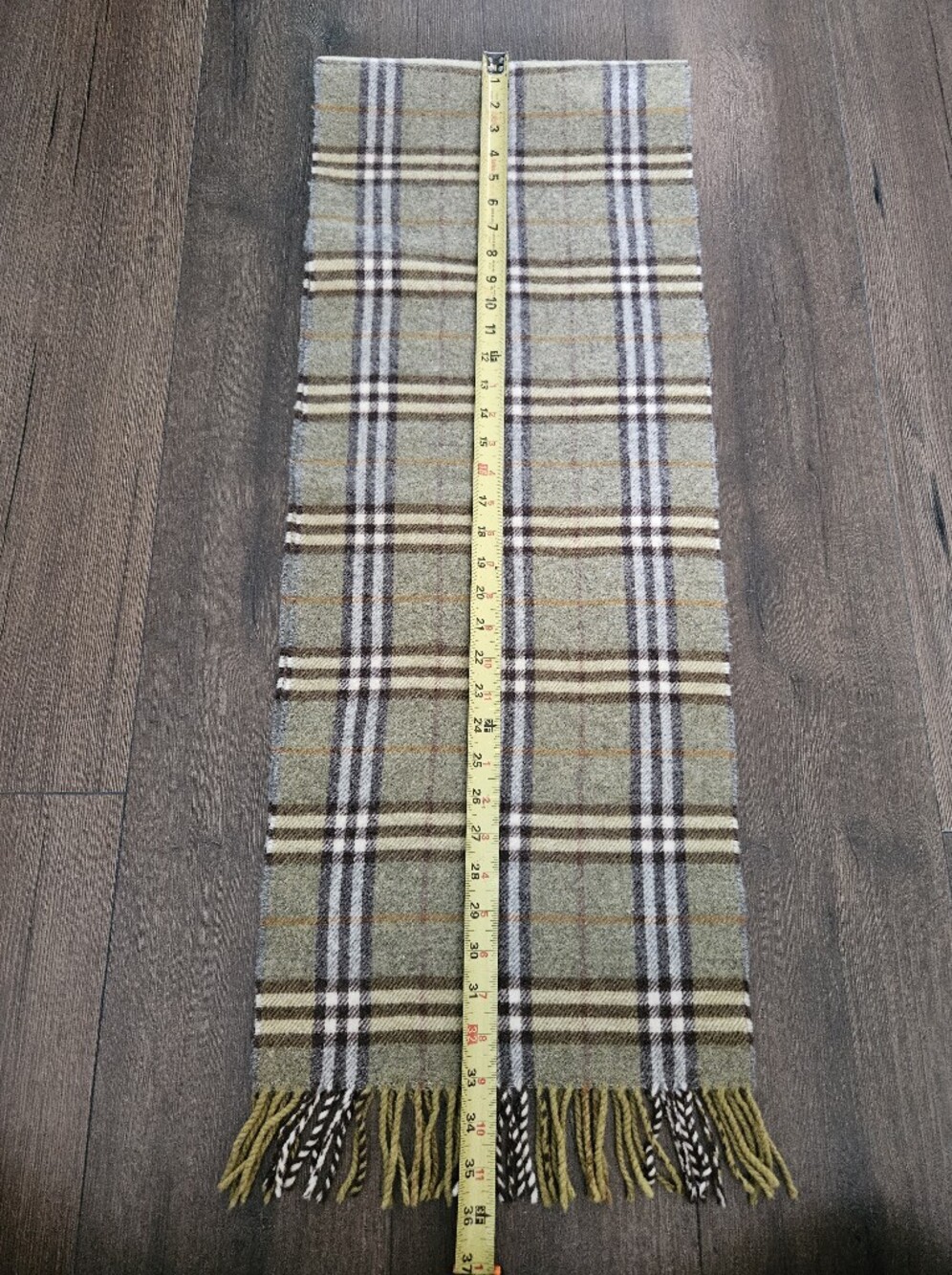 Burberry Cashmere Blend Nova Check Scarf | Made in England | 13" x 72" Unisex - Picture 9 of 12